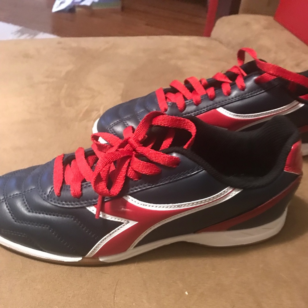 Mens Diadora sneakers size 8